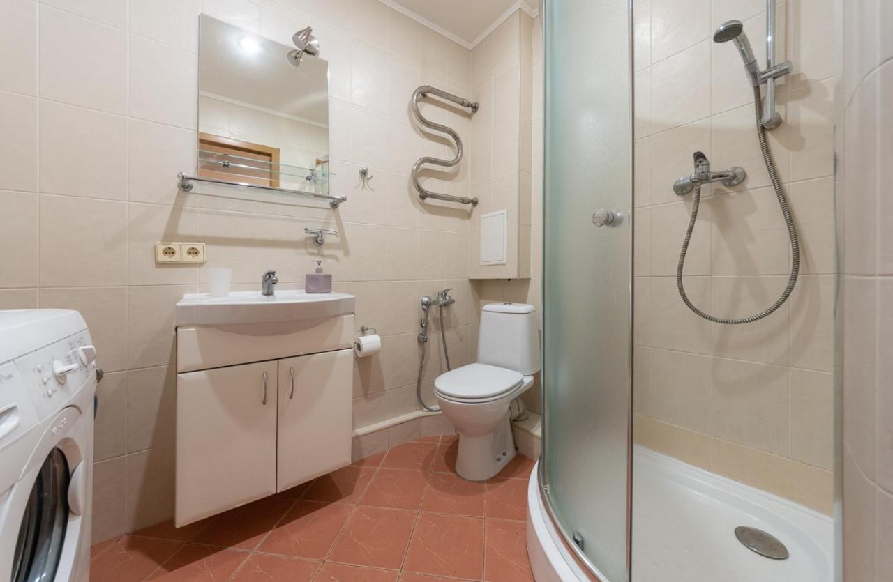 1 Bedroom Apart Near Metro Pecherska Киев Экстерьер фото