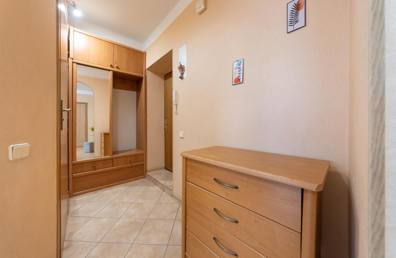 1 Bedroom Apart Near Metro Pecherska Киев Экстерьер фото