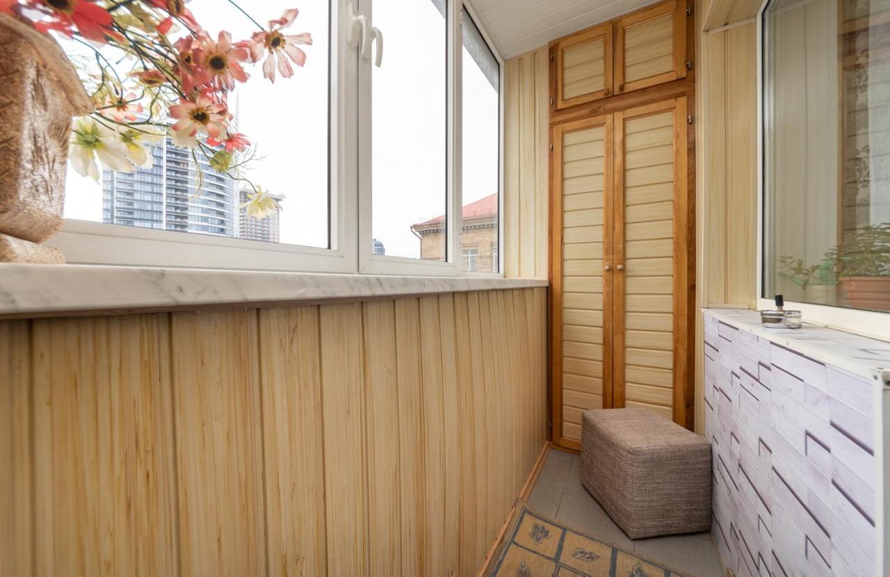 1 Bedroom Apart Near Metro Pecherska Киев Экстерьер фото