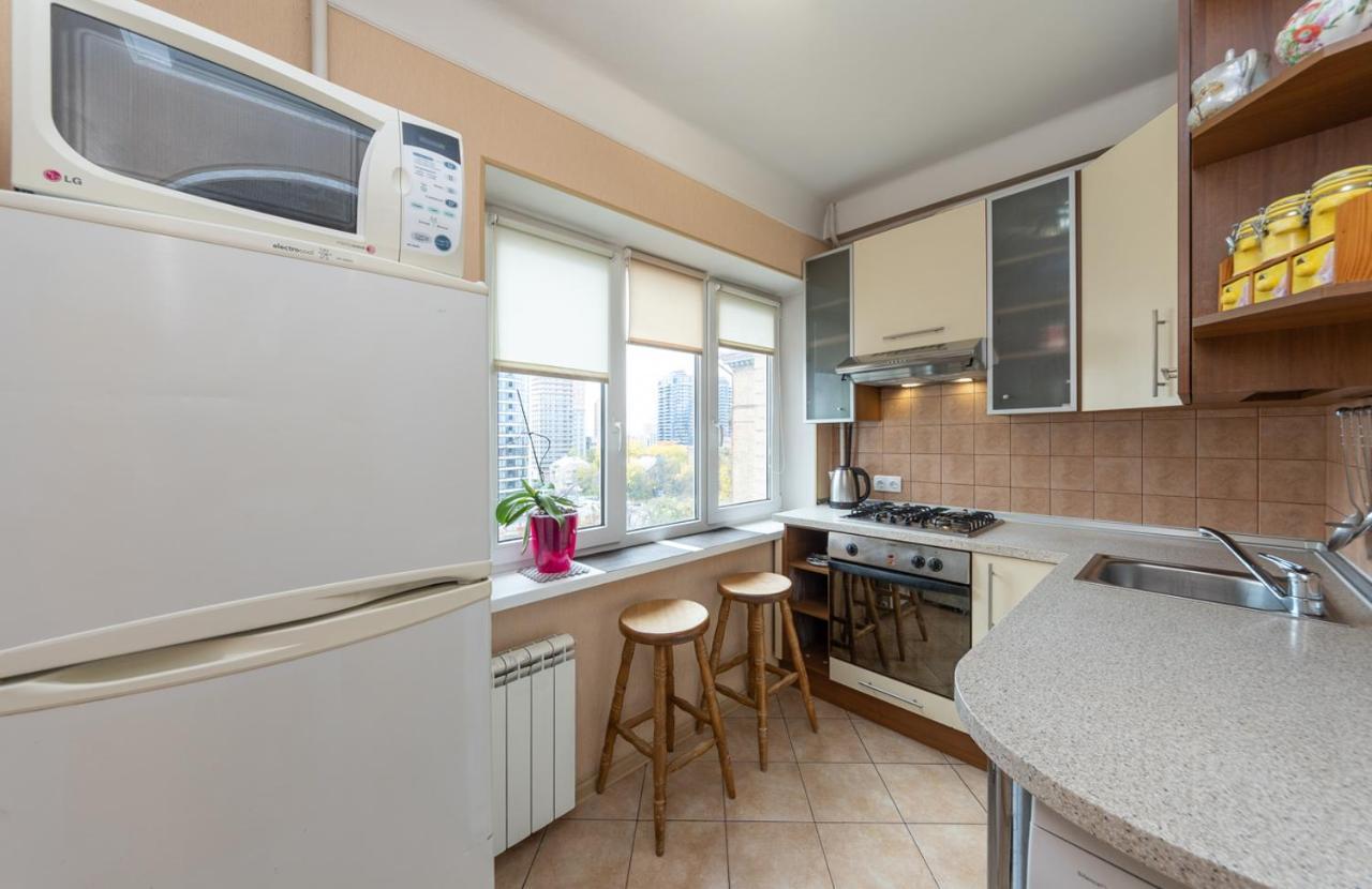 1 Bedroom Apart Near Metro Pecherska Киев Экстерьер фото